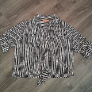 Ellen Tracy Button Up Roll Up Quarter Sleeve Shirt